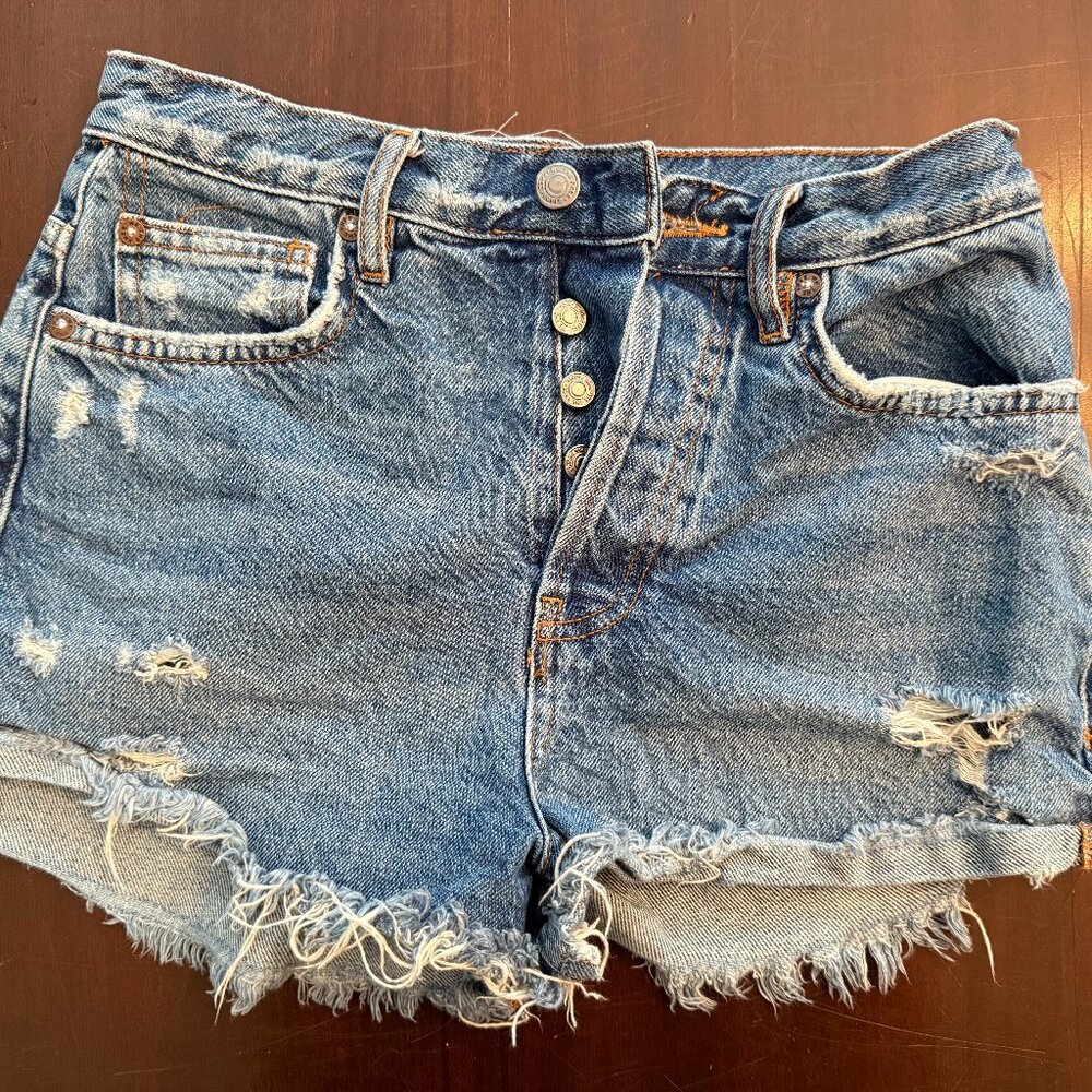 Free People Distressed Shorts- Size 25